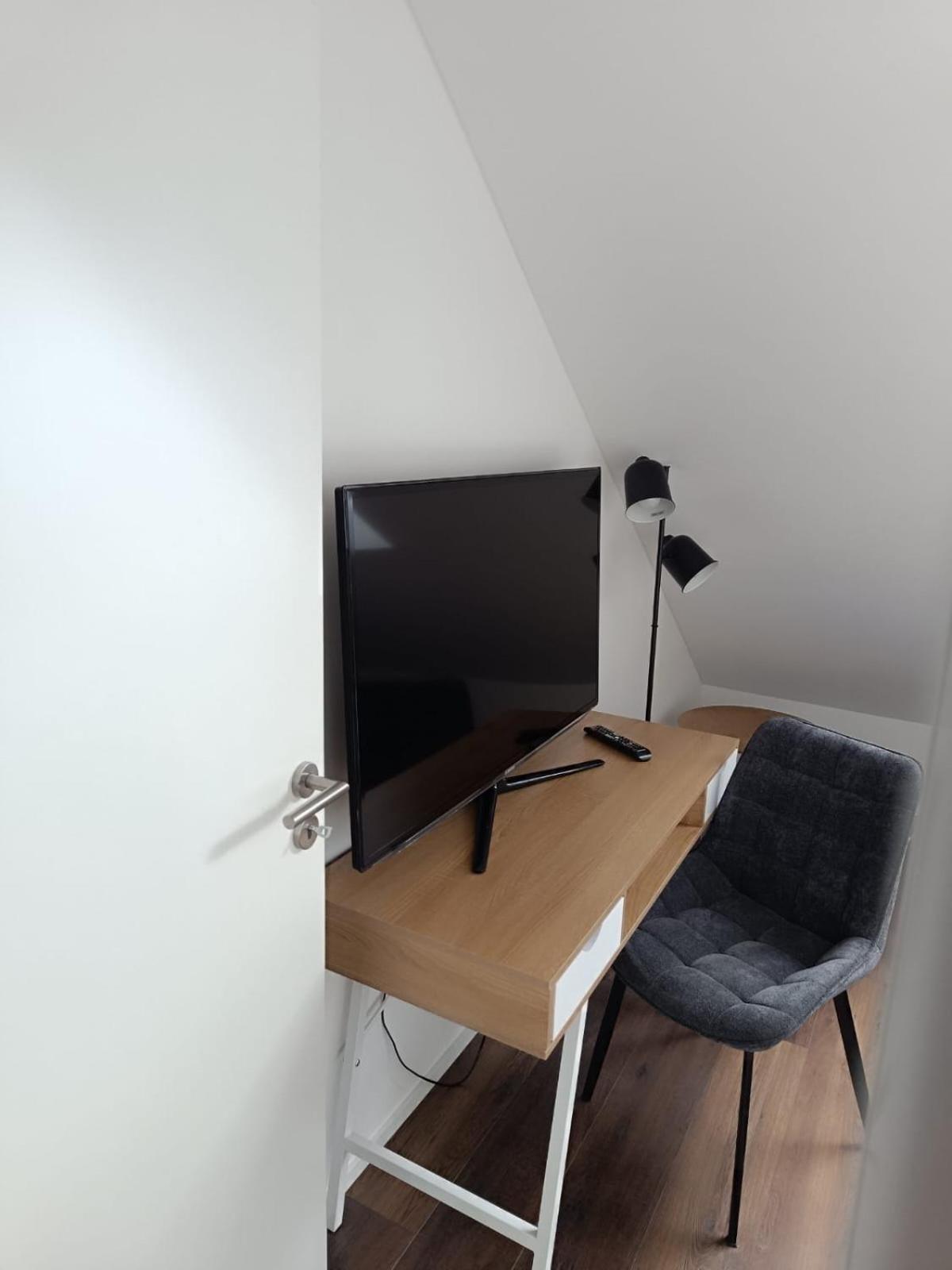 Moderne Ferienwohnung Fuer Familien Im Dachgeschoss Bosau Екстериор снимка