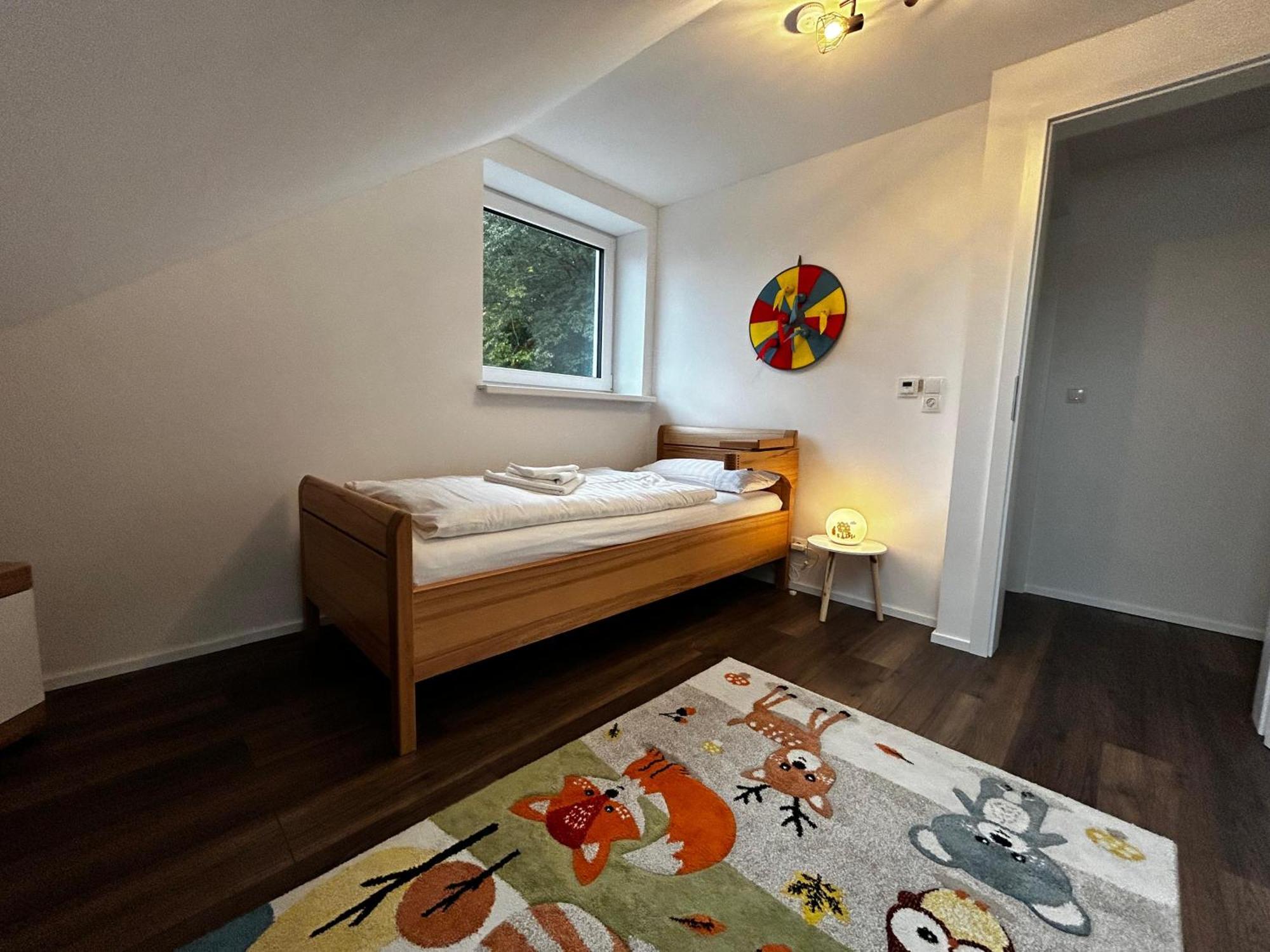 Moderne Ferienwohnung Fuer Familien Im Dachgeschoss Bosau Екстериор снимка